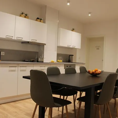 Gaestehaus Friedrichstrasse - Geraeumiges Mit Eigenem Bad