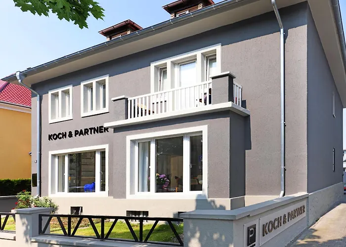 Homestay Gaestehaus Friedrichstrasse - Geraeumiges Mit Eigenem Bad